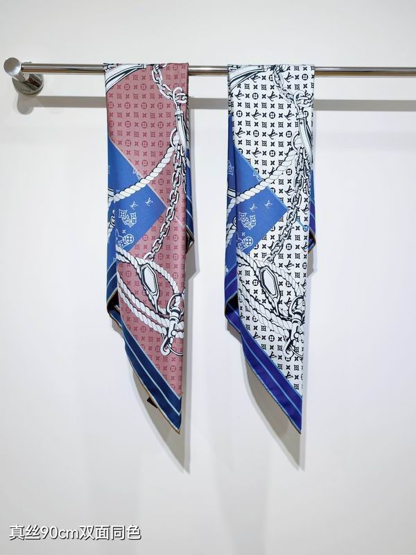 LV silk Scarf 90X90cm E052510